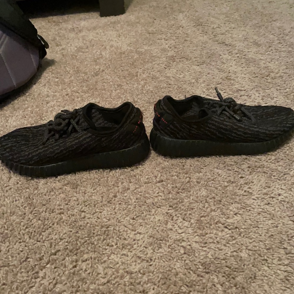 Used pirate black yeezy